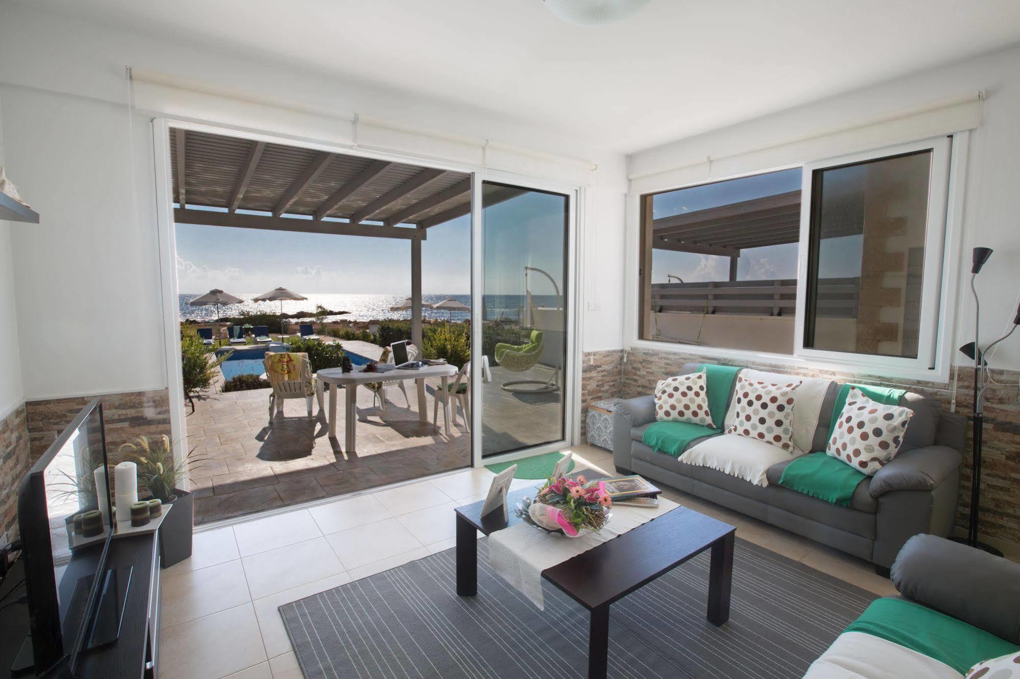 Gorgona Villas アヤナパ エクステリア 写真