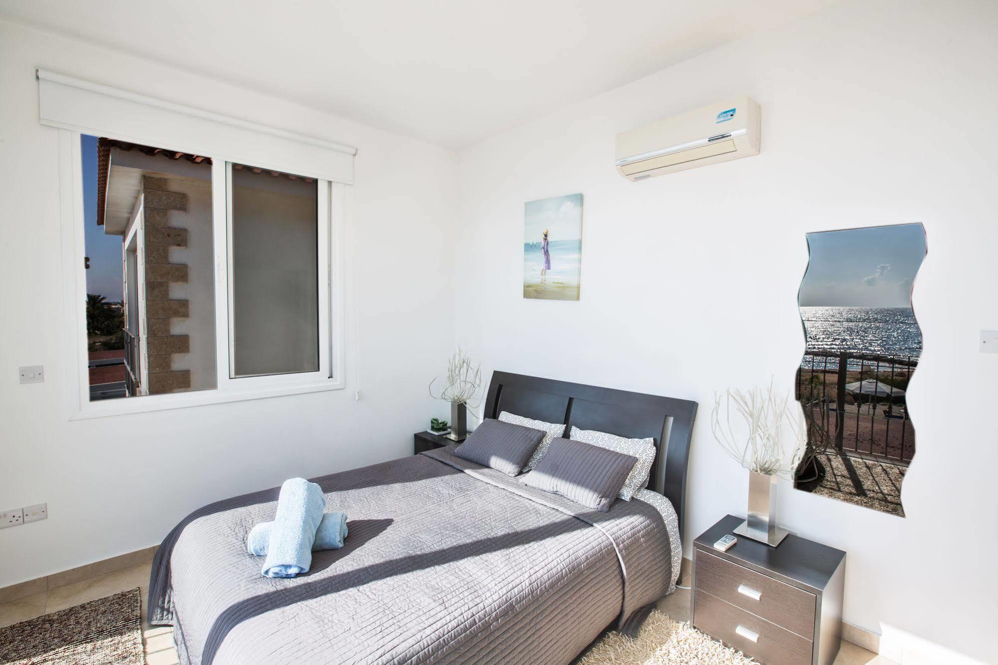 Gorgona Villas アヤナパ エクステリア 写真
